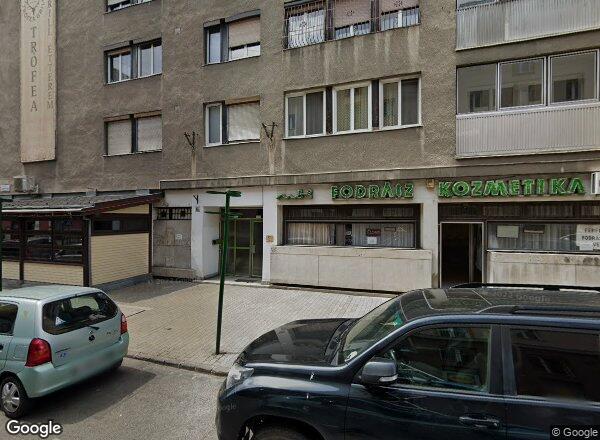 Lakásárak {{cím}}