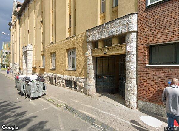 Lakásárak {{cím}}