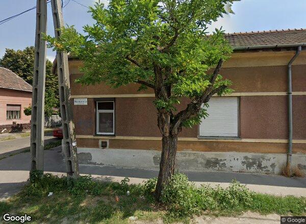 Lakásárak {{cím}}