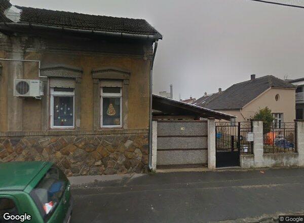 Lakásárak {{cím}}