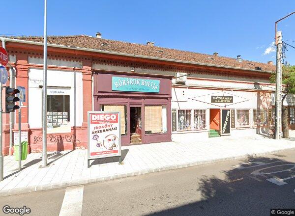 Lakásárak {{cím}}