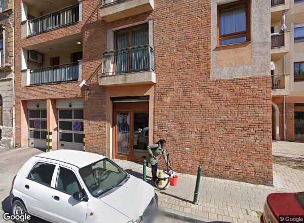 Lakásárak {{cím}}