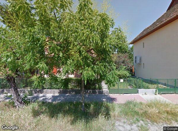 Lakásárak {{cím}}