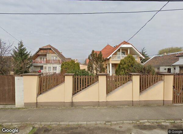 Lakásárak {{cím}}